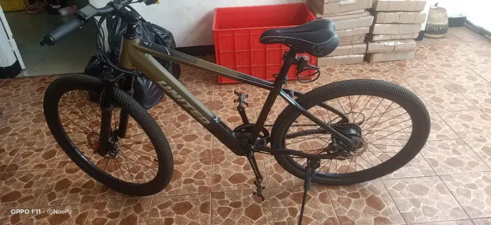 Sepeda E-Bike United Manrola