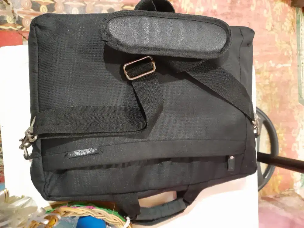 Tas leptop sandang