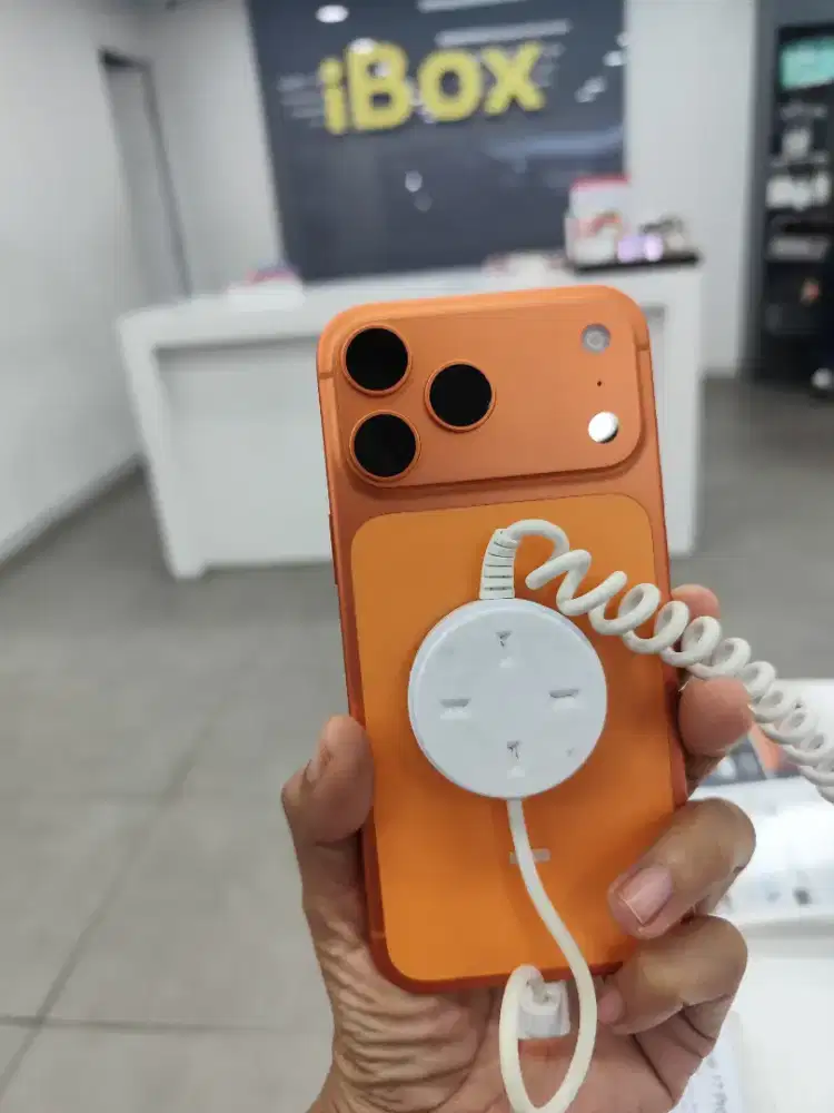 Iphone 17 baru segel garansi resmi ibox