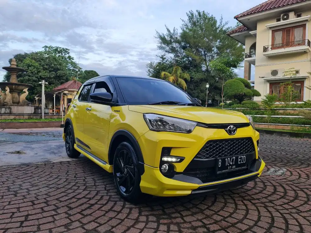 Toyota Raize 1.0 turbo TSS GR Sport two tone Automatic 2021