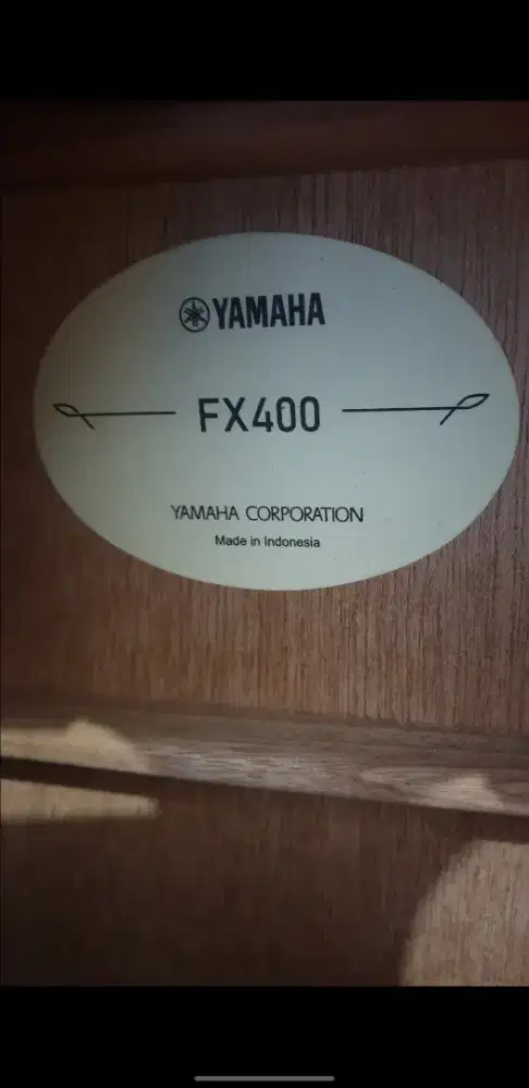 Gitar YAMAHA FX 400