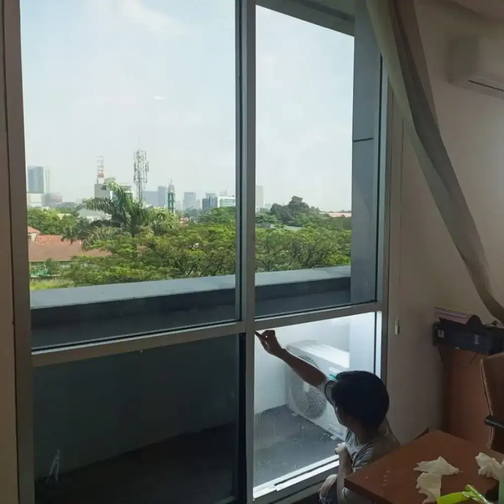 Jasa Pasang Sticker kaca film Rumah