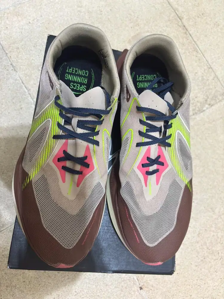 Specs Coanda SV Subs1 Friar Brown