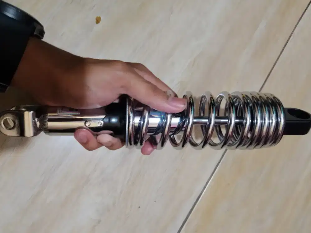 shockbreaker belakang motor