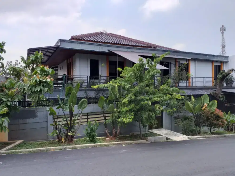 RUMAH di PONDOK KELAPA, JAKARTA TIMUR