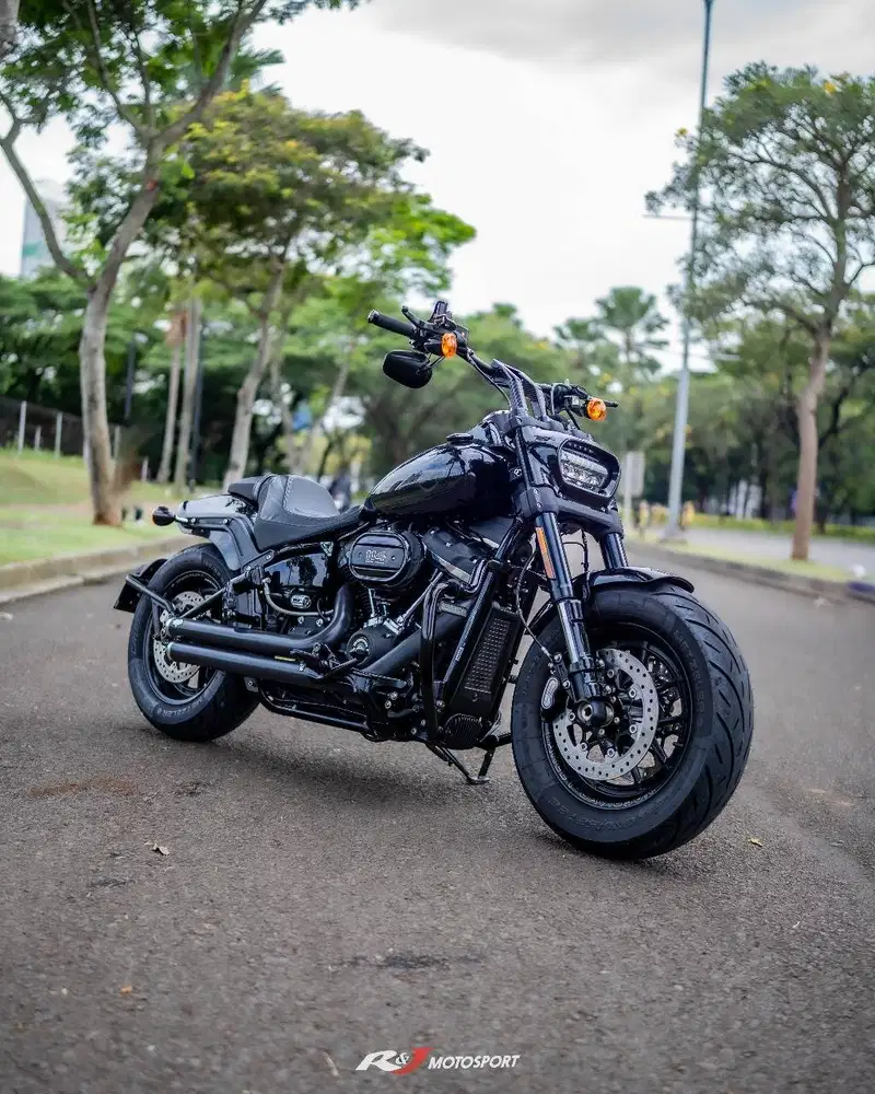 Harley Davidson Fatbob 114 Nik 2020 Warna Hitam Knalpot V&H