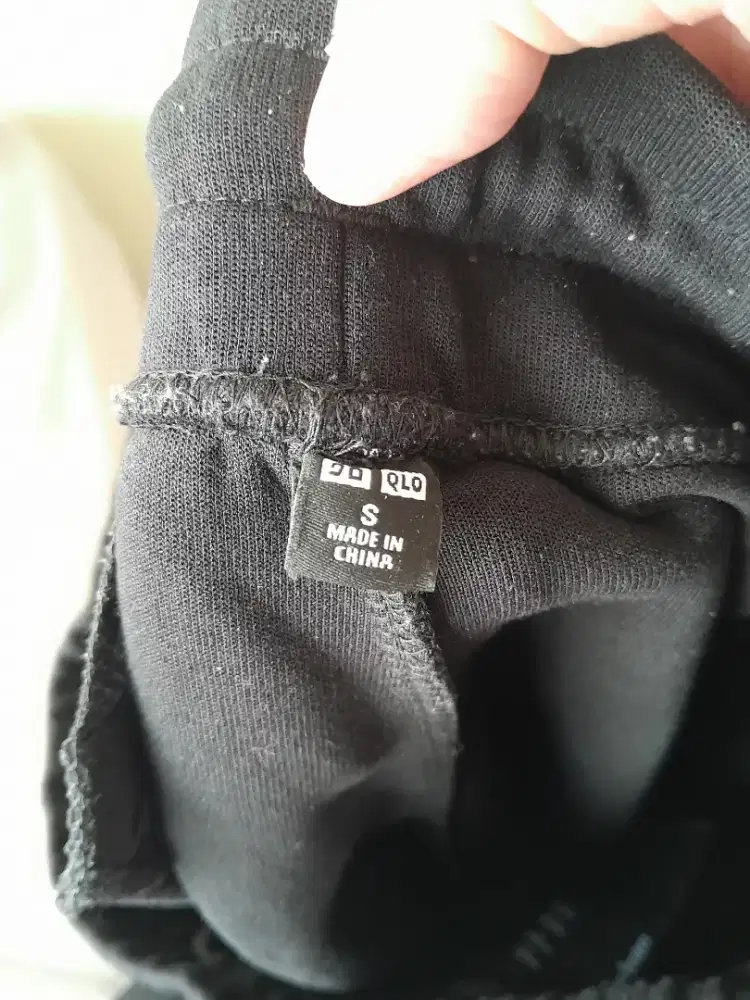 Celana training uniqlo