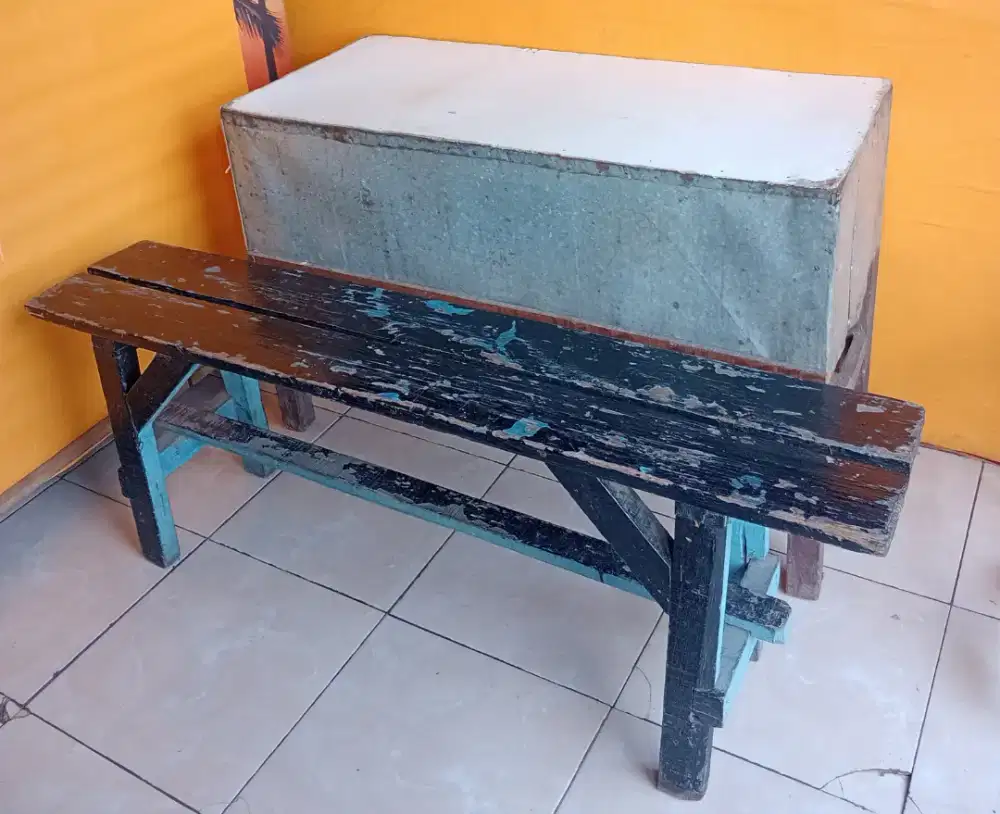 Meja + Bangku panjang buat jualan