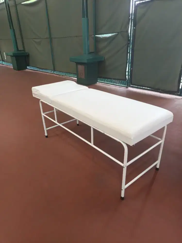 Ranjang tempat tidur pasien salon facial perawatan