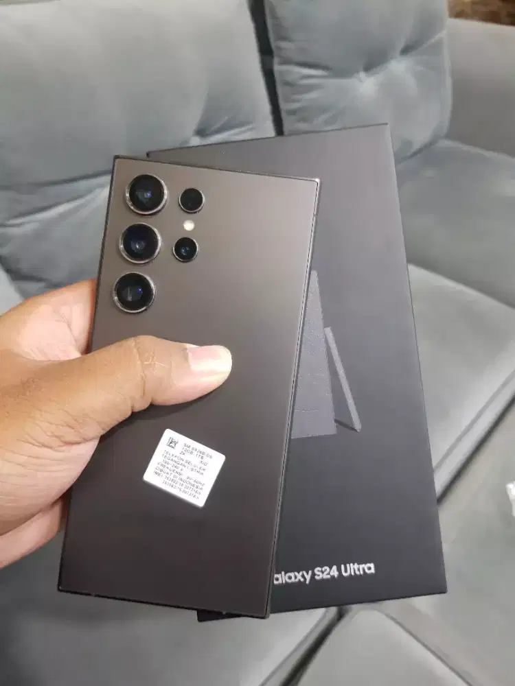 Samsung S24 Ultra 12/1TB . Resmi Sein
