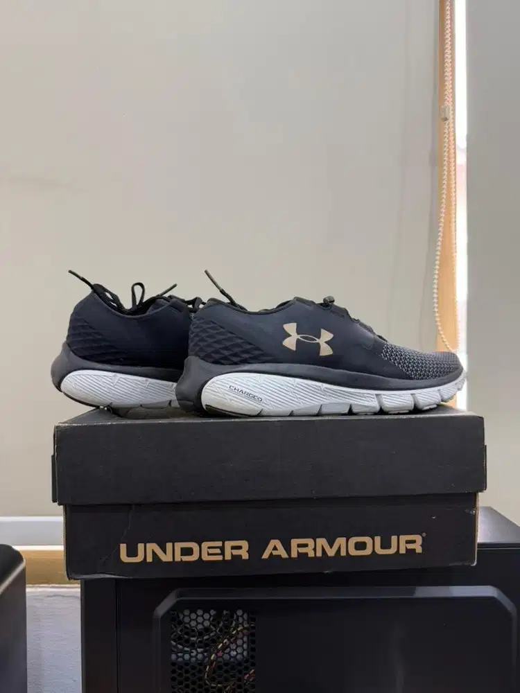 Sepatu Under Armour Speedform Fortis 2