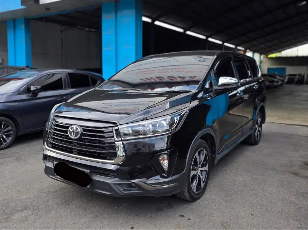 (TDP 65 JUTA) Toyota Innova 2.4 VENTURER Diesel AT Matic 2021