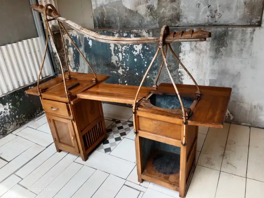 Angkringan Kayu Jati Antik untuk berjualan Soto, Gule, Sop