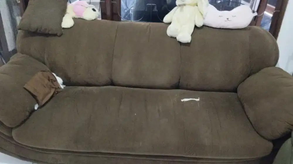 Jual sofa bekas apa adanya