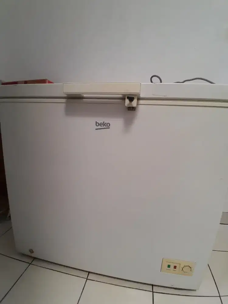 Freezer Box Beko 200 Liter