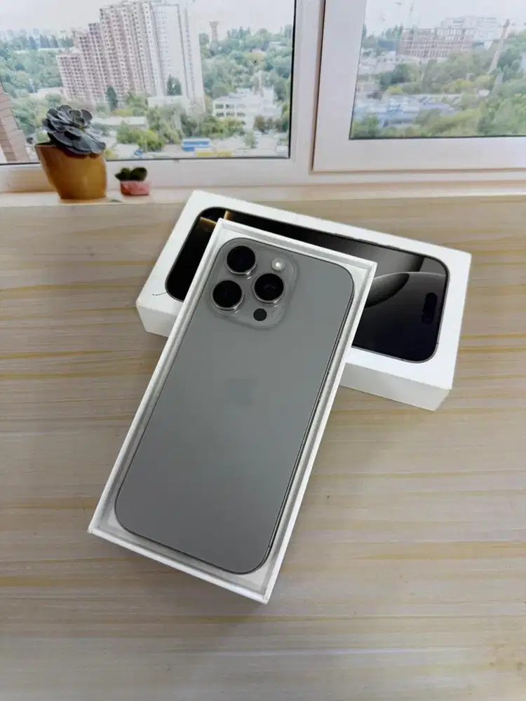 iPhone 16pro 256gb iBox