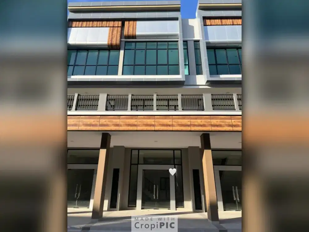 Disewa Ruko Terdepan Crystal Summarecon Bekasi, Lokasi Strategis