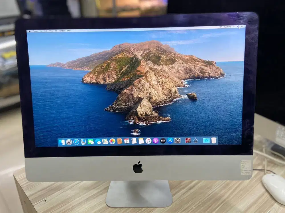 APPLE iMac 14,4 2014 Core i5 Ram 8GB Layar 21.5inch N-EC
