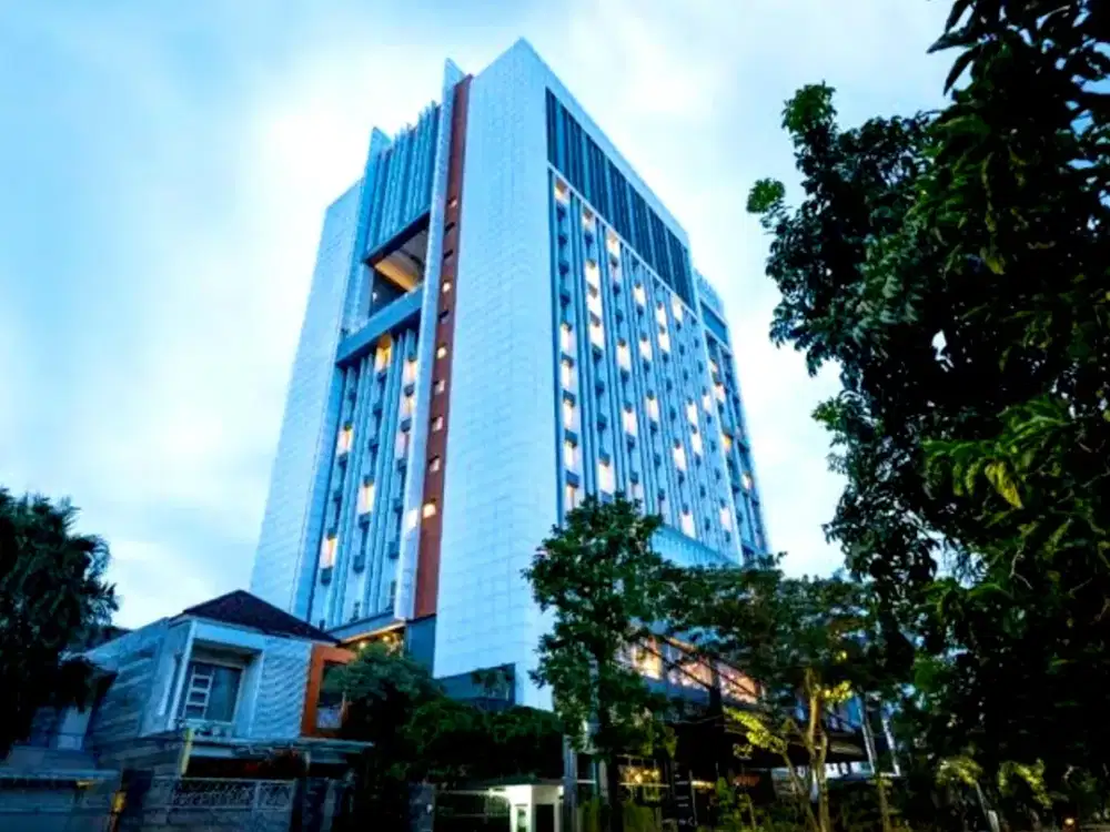 Hotel Luxury Furnished Istimewa di Royal Tulip Darmo