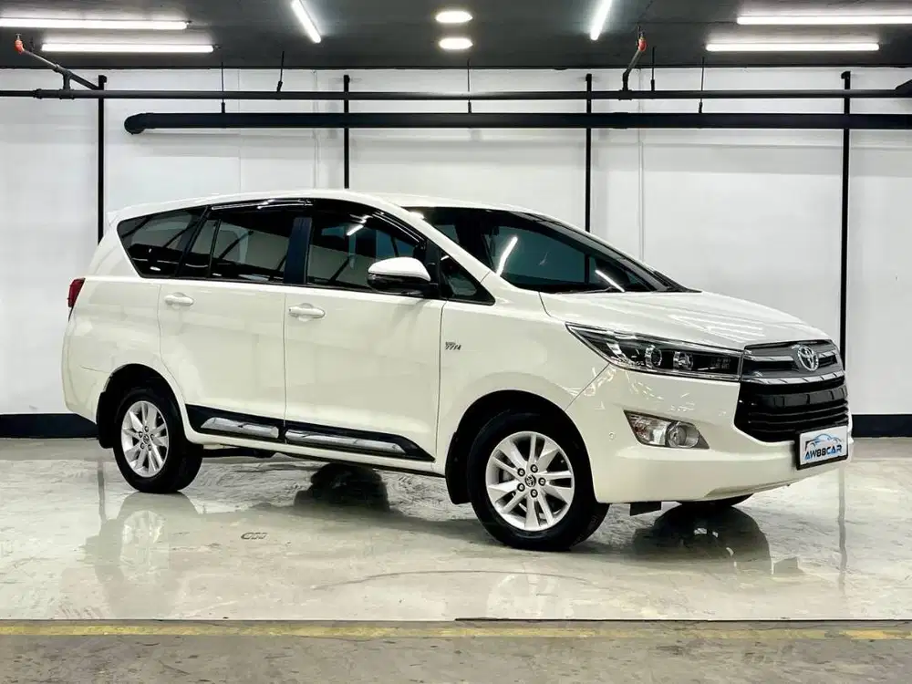 [ Km 30rb ] Toyota Kijang Innova Reborn 2.0 V Bensin AT 2019 Putih