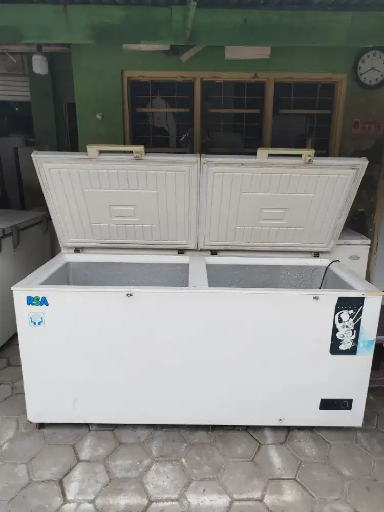 Freezer Box RSA 550L