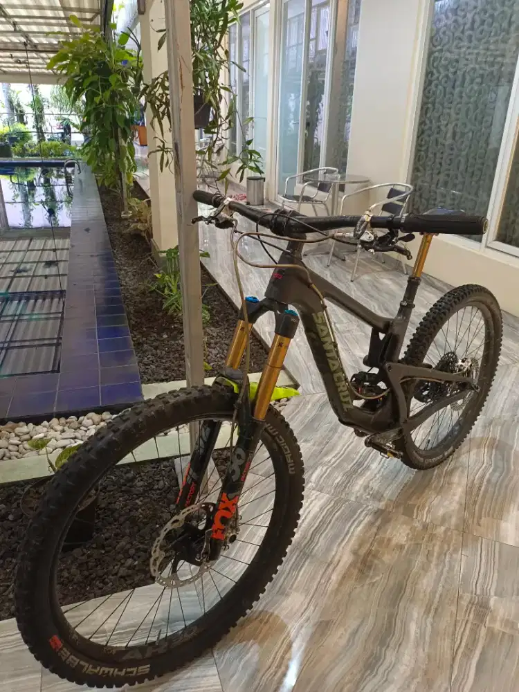 Santa Cruz nomad 4 cc