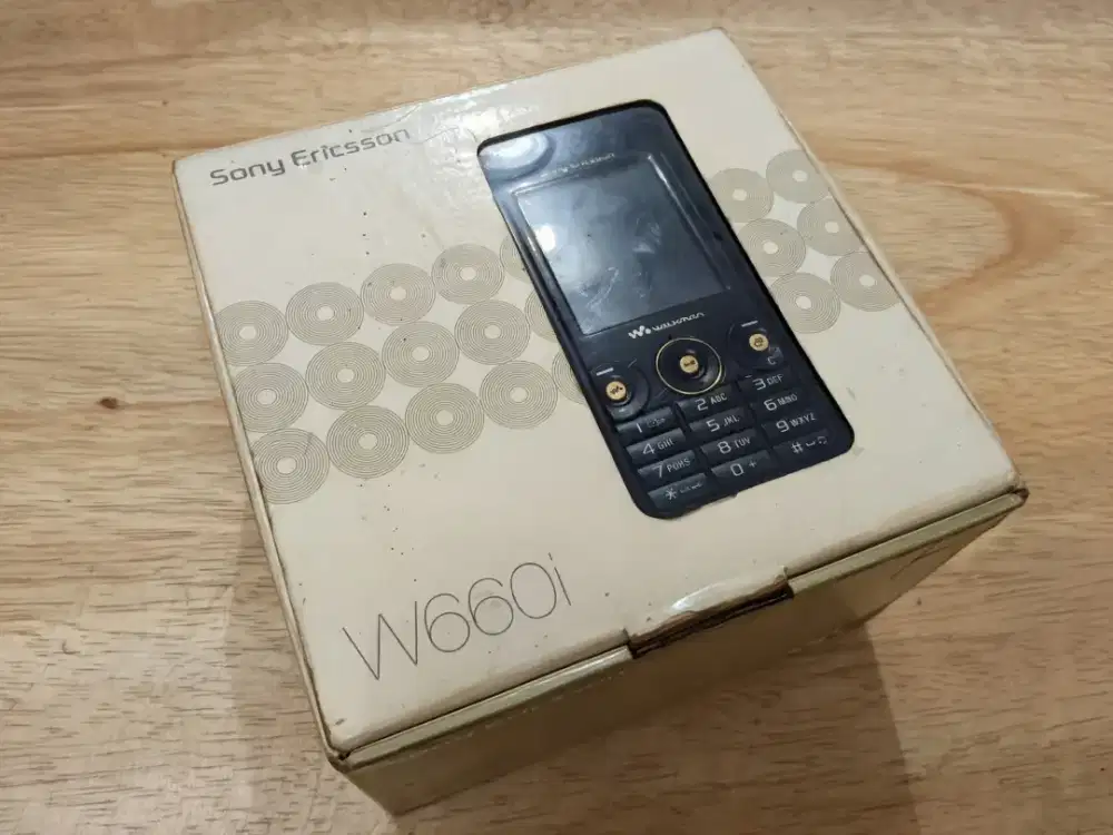 PRELOVED | Sony Ericsson W660i