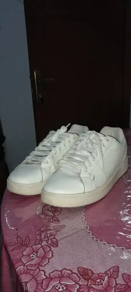 sepatu pull&bear kets