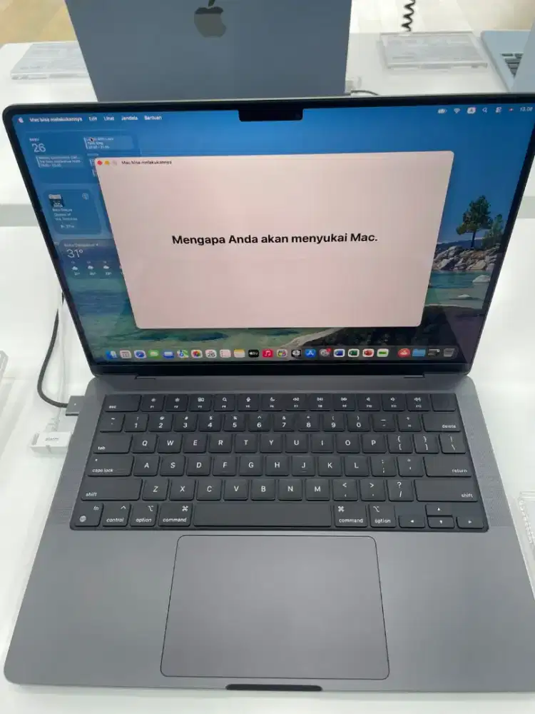 MacBook Pro(14 inci)¹ 1TB