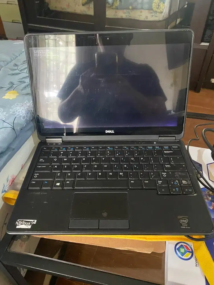 Laptop dell e7240