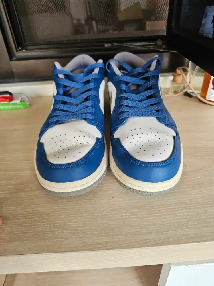 Sepatu Jordan ( Lupa jenisnya )