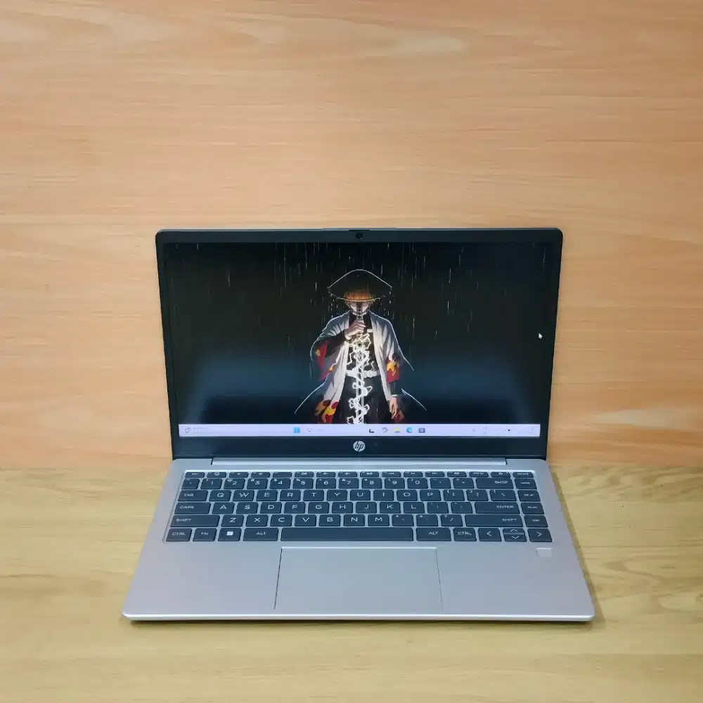 Laptop hp 245 G10 amd ryzen 5-7520U ram 8gb/ssd 512gb fhd ips