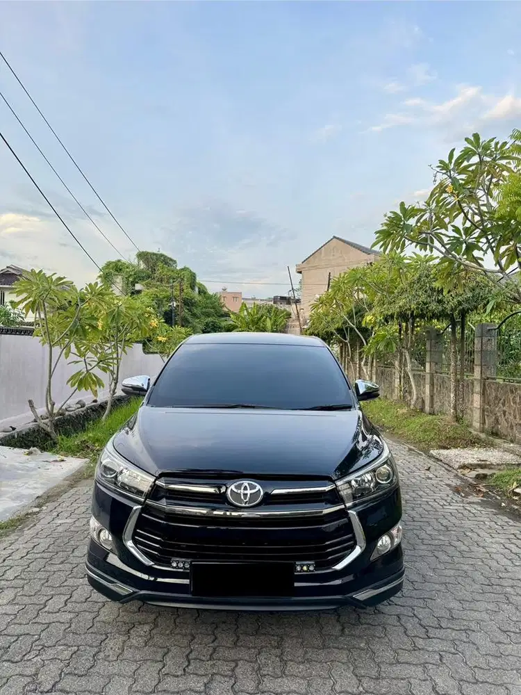 TOYOTA VENTURER DIESEL AT