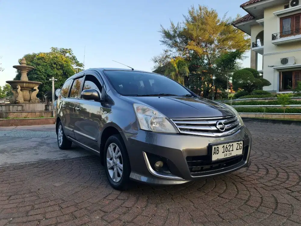 Nissan Grand Livina 1.5 Ultimate 2013