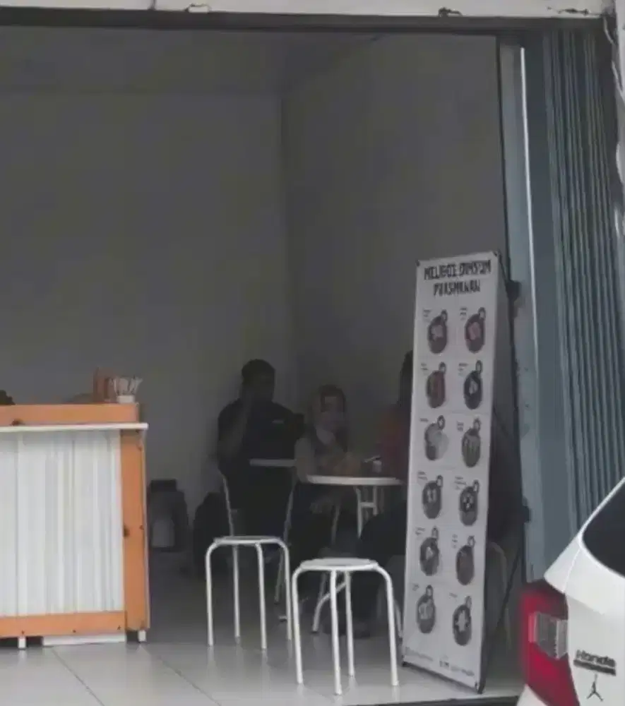 Dijual peralatan dimsum (semua yg ada didalam toko dijual)