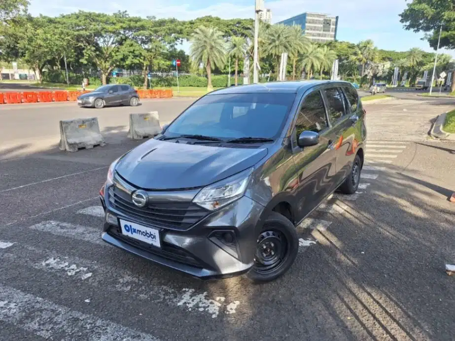 LOW DP Daihatsu Sigra 1.0 M Bensin-MT 2025 FLT