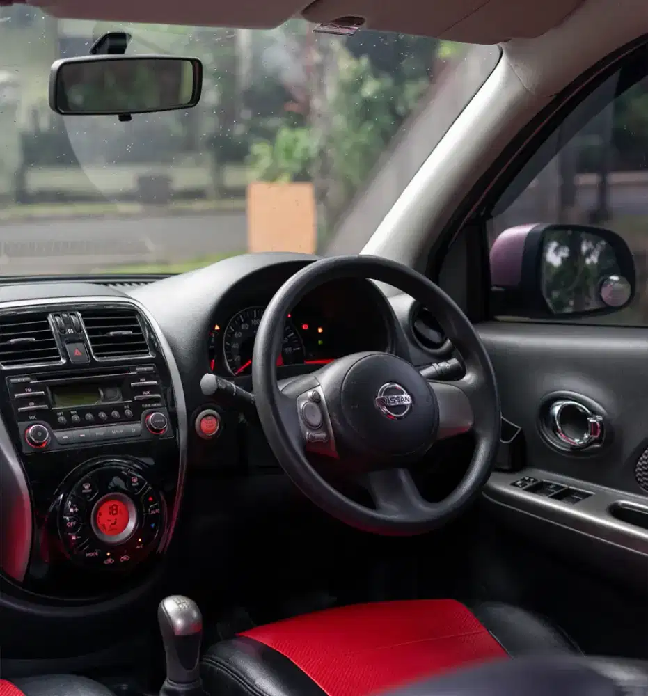 NEGO AMBYAR SAMPAI JADI !! NISSAN MARCH XS 1.5 MANUAL 2014