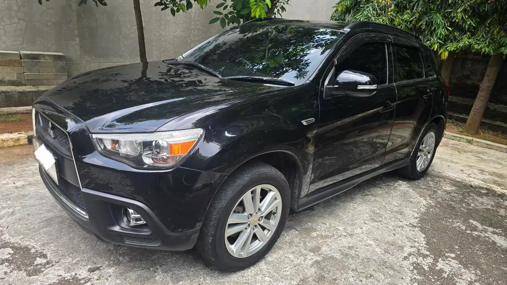 Mitsubishi Outlander 2012 Bensin