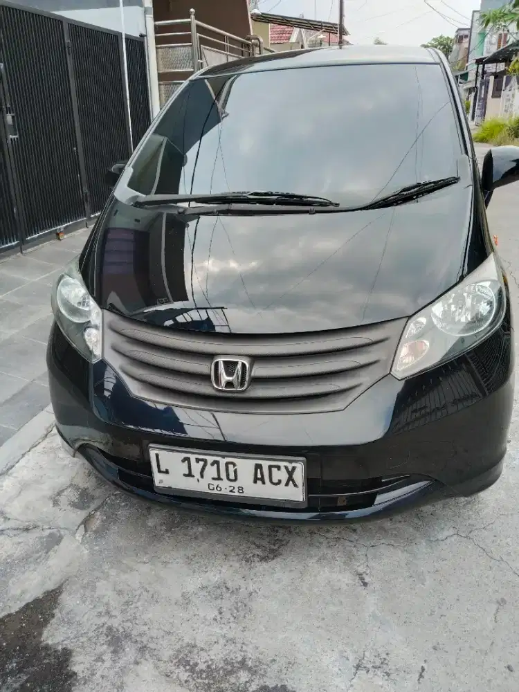 Honda freed 2012