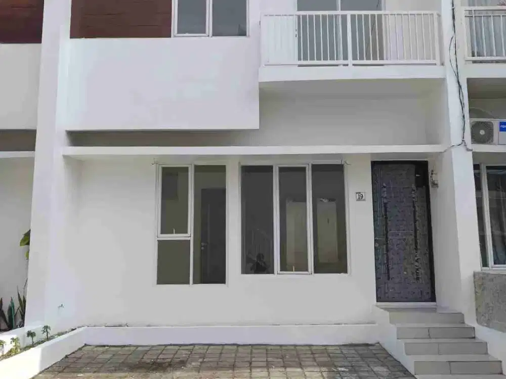 DI JUAL RUMAH TOWN HOUSE EKLUSIF DI BEKASI SELATAN
