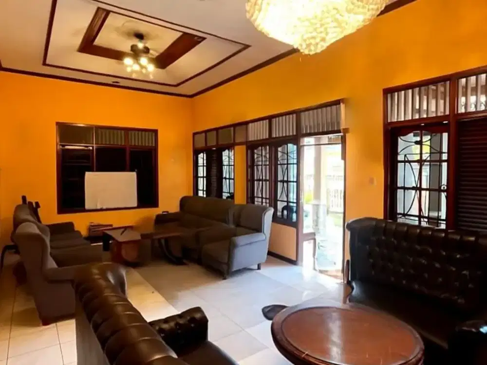 Dijual Rumah Strategis Lokasi Jakarta Pusat