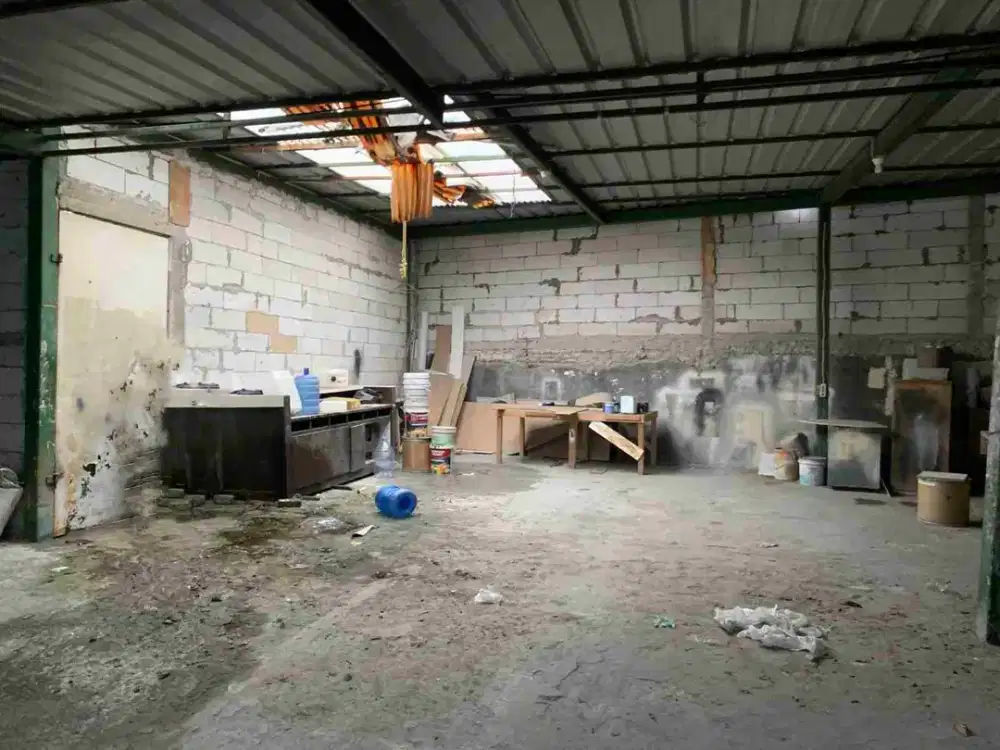 disewakan gudang area Pademangan hanya 120juta-an loh luas 300m²