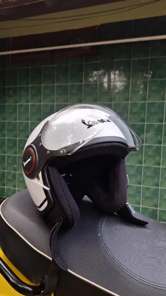 Helm Vespa Piaggio Carbon Original (L)