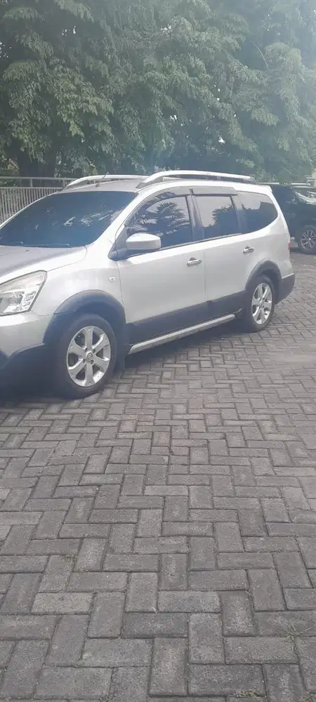 Nissan Grand livina 2014 Bensin