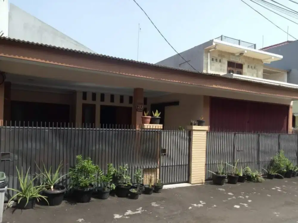 DIJUAL RUMAH DI CEMPAKA PUTIH TENGAH, JAKARTA PUSAT