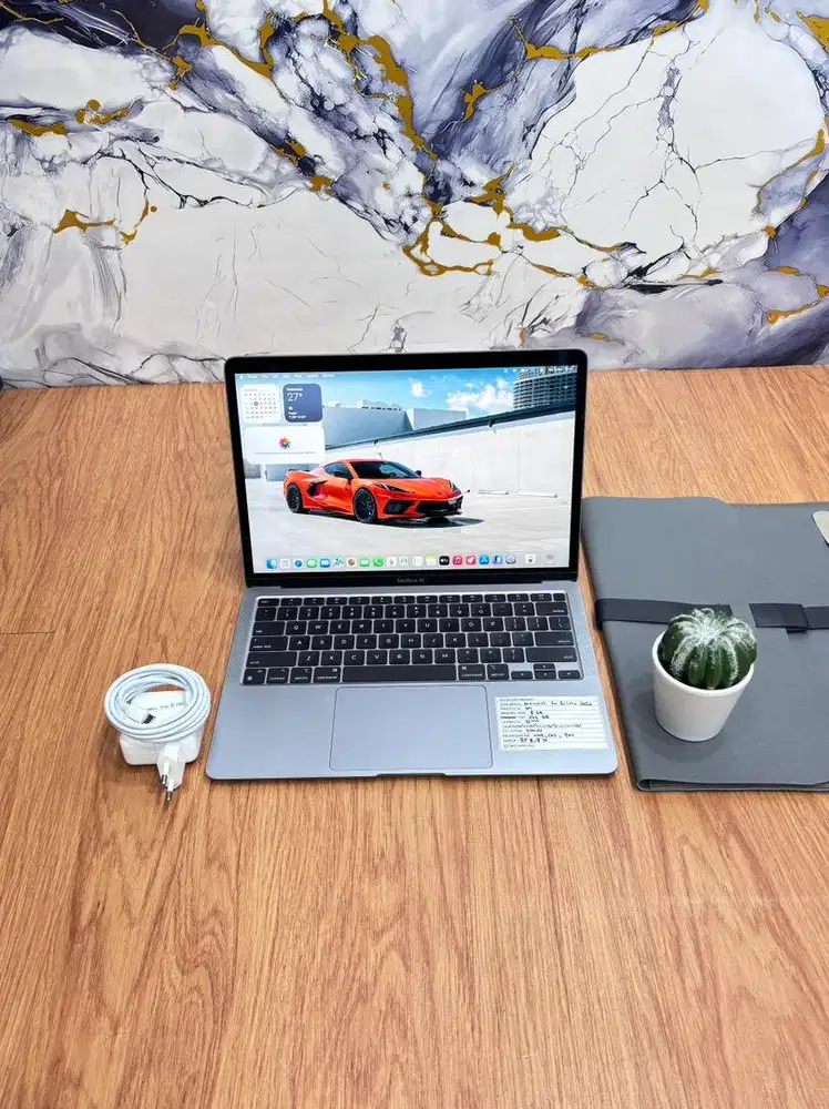 MacBook Air M1 13 2020 , Free office original