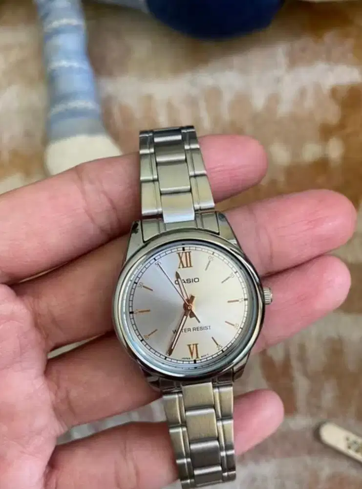 HSC 2025 - Casio LTP-V005D-7B2 analog