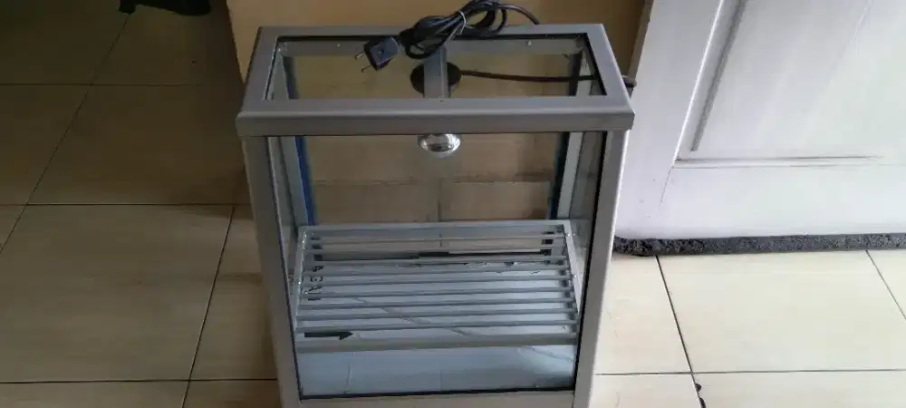 Dijual Etalase Ayam dan Gorengan