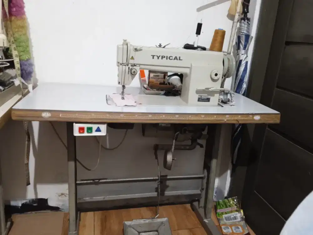 Mesin jahit dan mesin obras