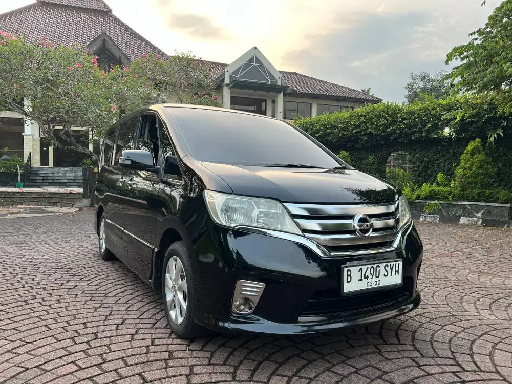 Nissan Serena 2.0 HWS 2013